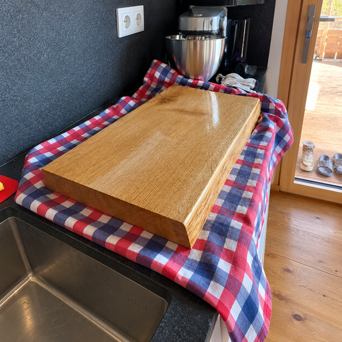 Handmade Solid Oak Cutting Board with Live Edge – 5 cm Thick